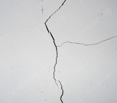 Cracking walls got you worried?